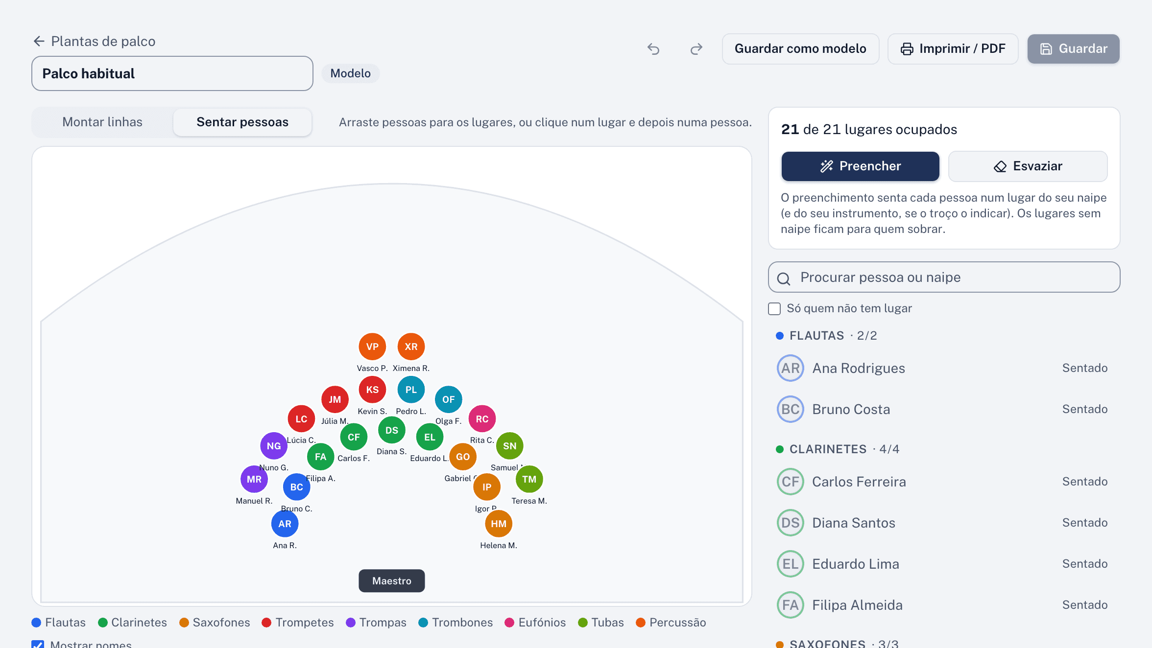 A planta de palco na web, com os músicos sentados por naipe